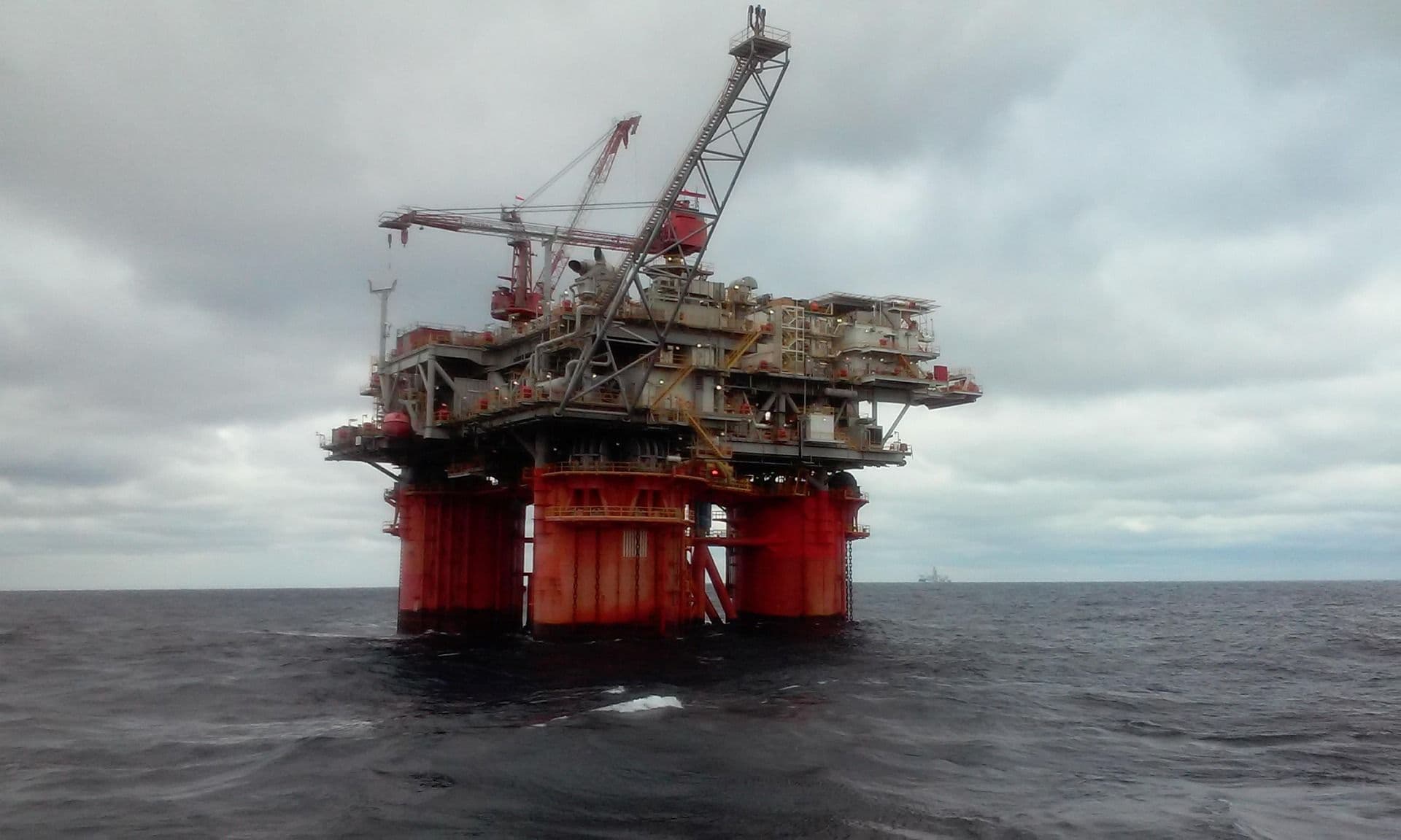BP se velikim nalazištem vraća nafti, Aramko muči cena