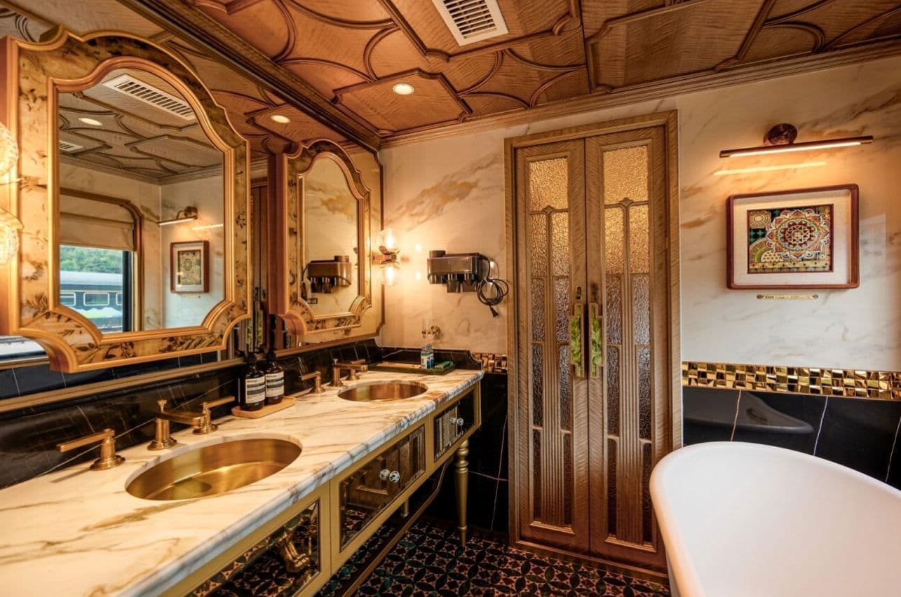 Golden Eagle Luxury Trains