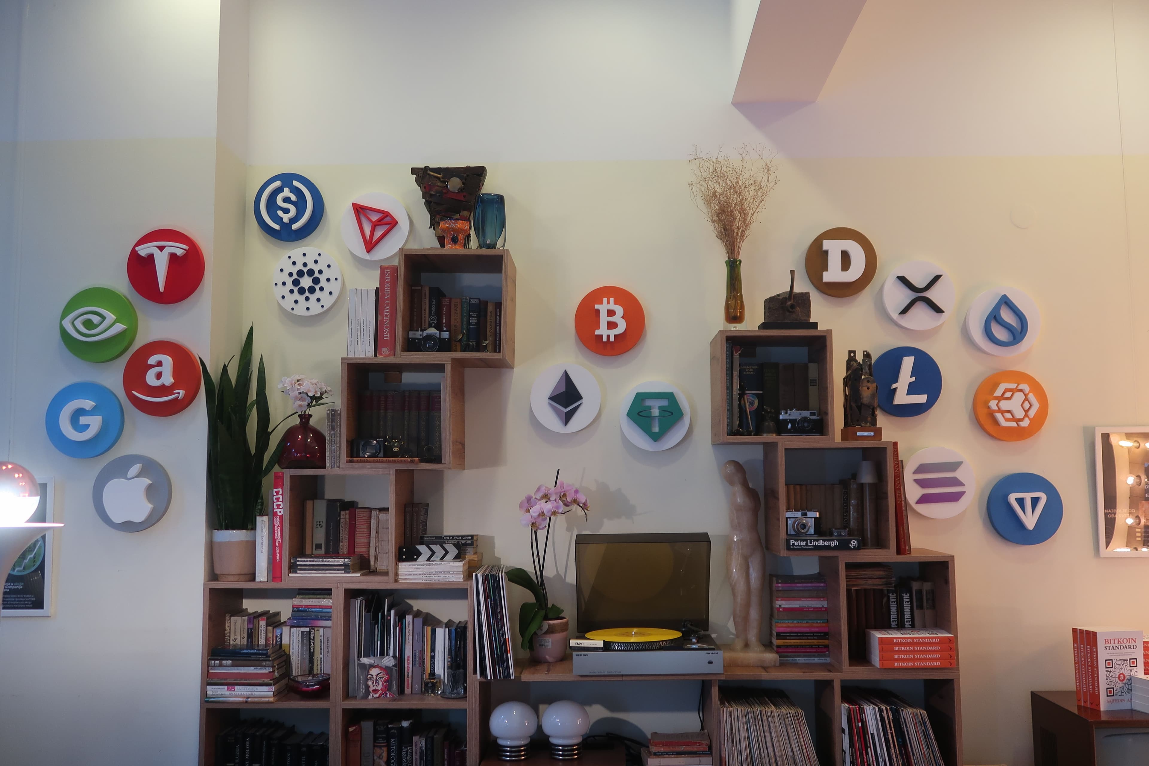 ECD izložba 02.jpeg