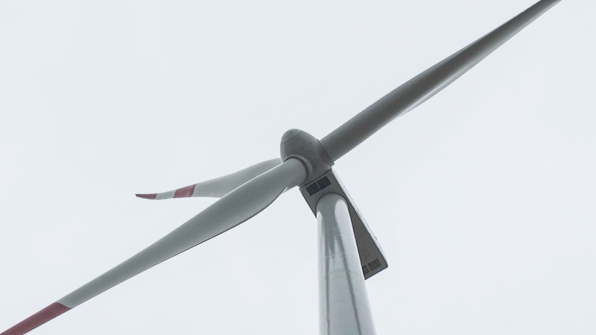 Vratili se nafti, sad plaćaju „danak“: SAD daje milijardu dolara Total enerži zbog gašenja vetroprojekata