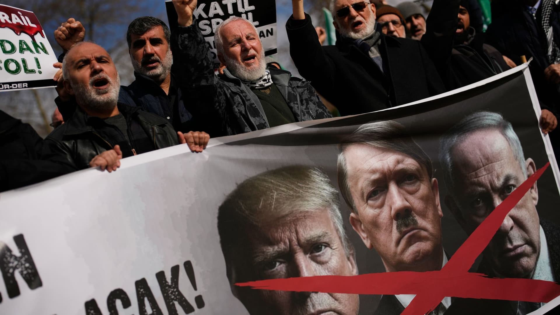 Na koliko bi mogla da ode nafta: Napad na Iran uzdrmao i energetsko tržište 