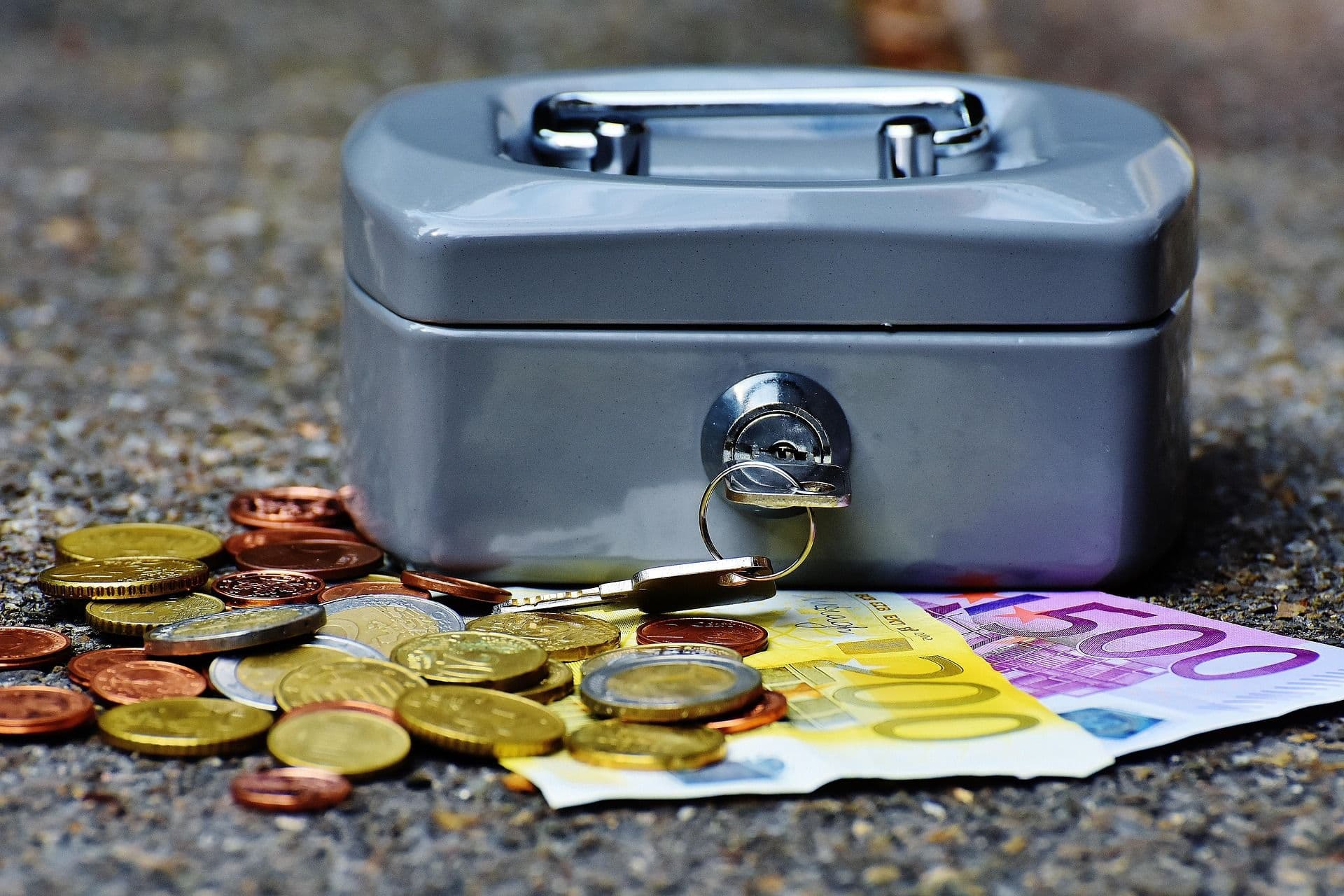 Prosečna plata u FBiH porasla za više od 12%