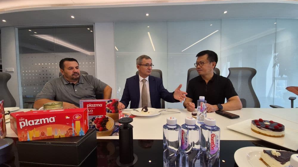 Luckin Coffee uvrstio Bambi proizvode u ponudu 20.000 kafeterija i Kini