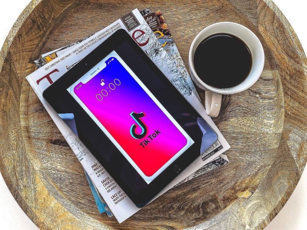 Tramp potpisao prodaju TikTok USA, kupci i prinčevi Abu Dabija