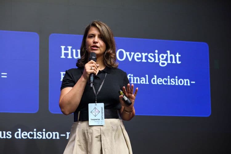 Funda Guneš za BizSrbija: AI je moćna ali ne možemo joj prepustiti da vodi biznis