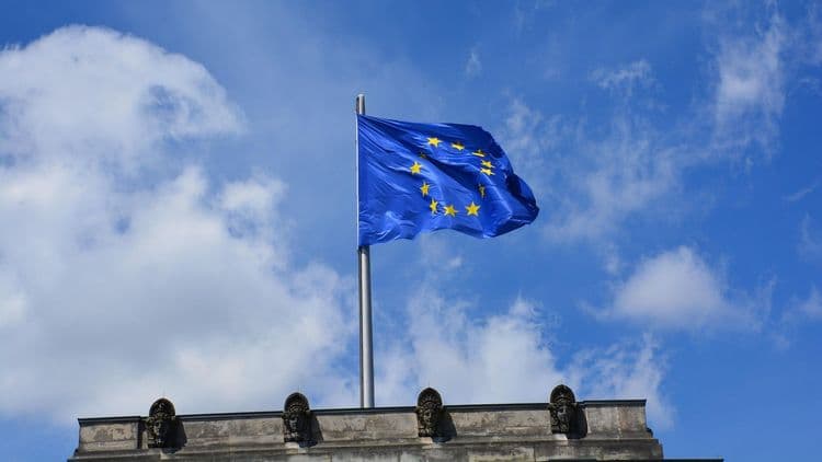 Direktor za proširenje EU: Koliko pravih reformi, toliko i para za Srbiju