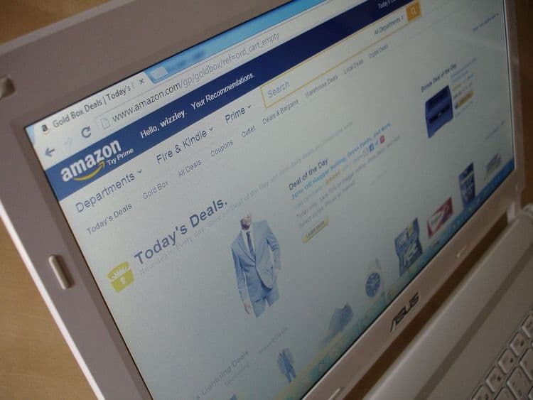 Amazon uvodi taksu više na gorivo za prodavce u SAD i Kanadi