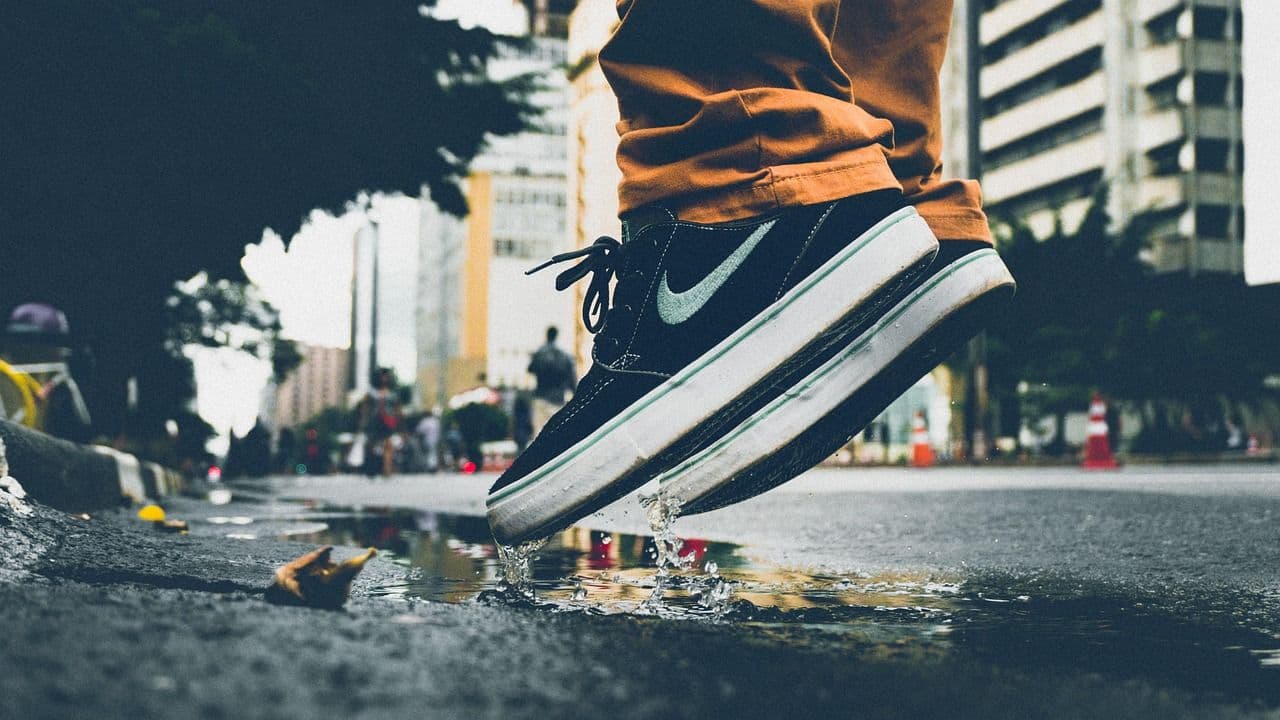 Prihodi kompanije Najki rastu, ali carine otežavaju oporavak