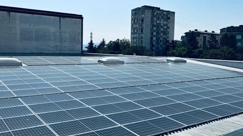 BAT na krovovima fabrike u Vranju instalirao solarnu elektranu