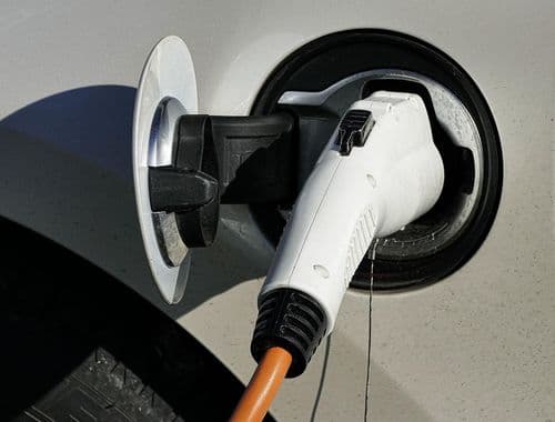 Suzuki predstavio prvi električni kei automobil