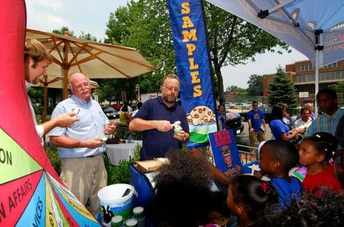 Suosnivač firme Ben&Jerry's napušta kompaniju zbog Unileverove cenzure