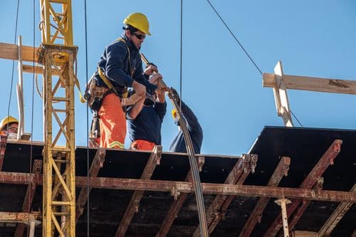 Ministarstvo apeluje na poslodavca: Zbog vrućina veća pažnja bezbednosti radnika