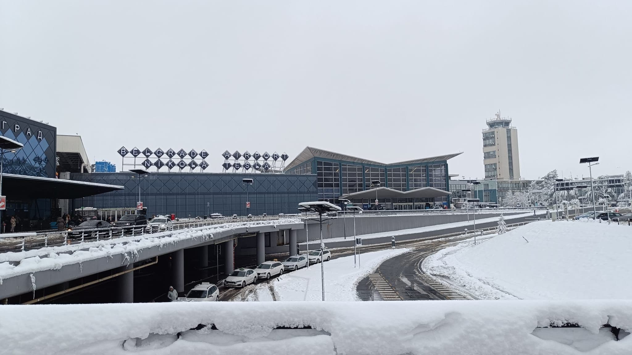 Aerodrom Nikola Tesla nudi deonice firmama i građanima