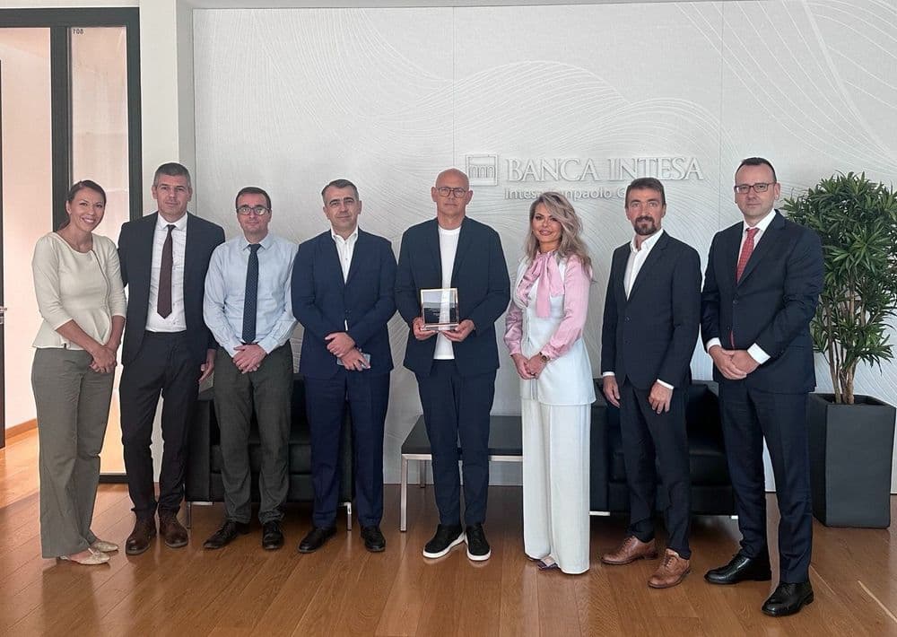 Banca Intesa finansira širenje Sat-Trakta emisijom mini obveznica od 410 miliona dinara