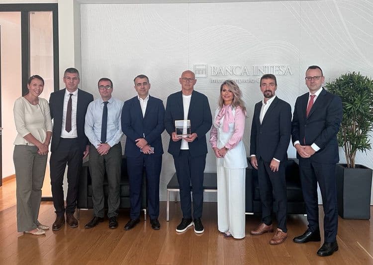 Banca Intesa finansira širenje Sat-Trakta emisijom mini obveznica od 410 miliona dinara