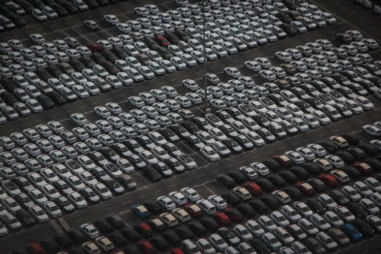 Samo su im još veće carine trebale: Evropska auto-industrija ponovo pesimistična